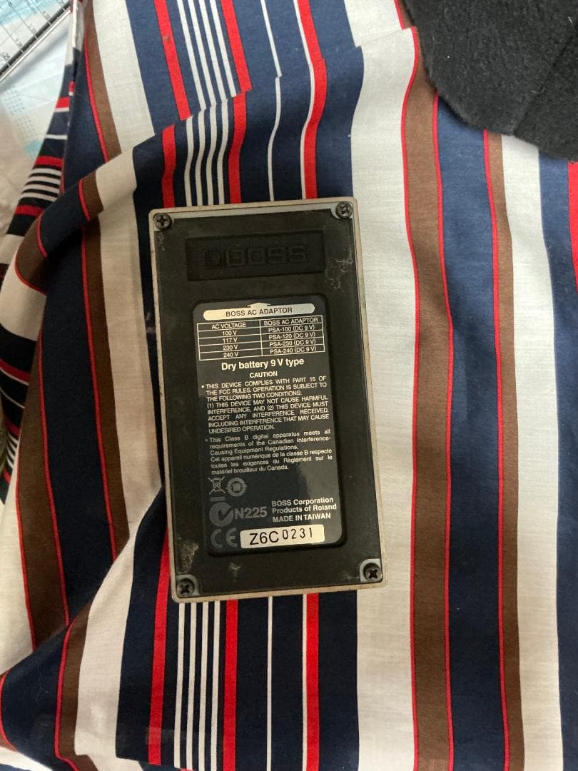 ギター BOSS Adaptive Distortion