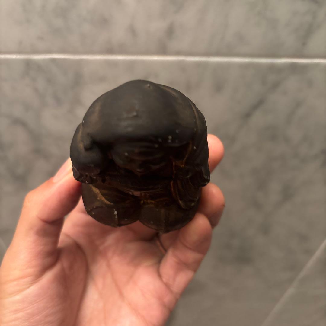 アンティーク明治時代平和的なお顔で 笑顔が素敵な大黒様の陶器オブジェ