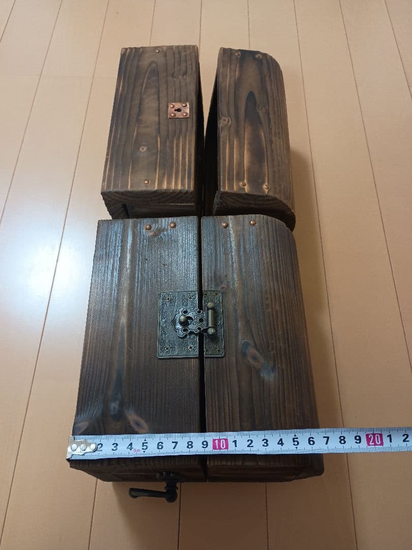 ドラクエ風の木製の古い宝箱☆ 木箱、トレジャーボックス、ジュエリーボックス