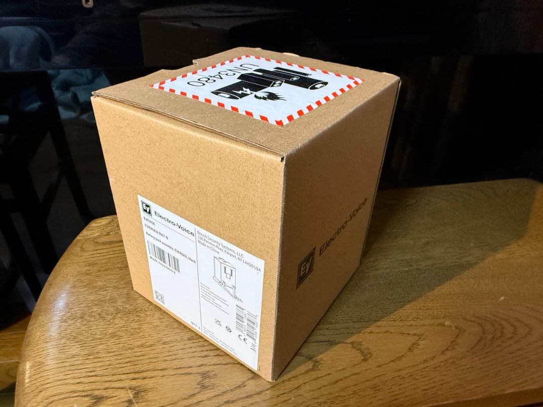 Electro-Voice Everse8-BAT B バッテリー新品(1/2)