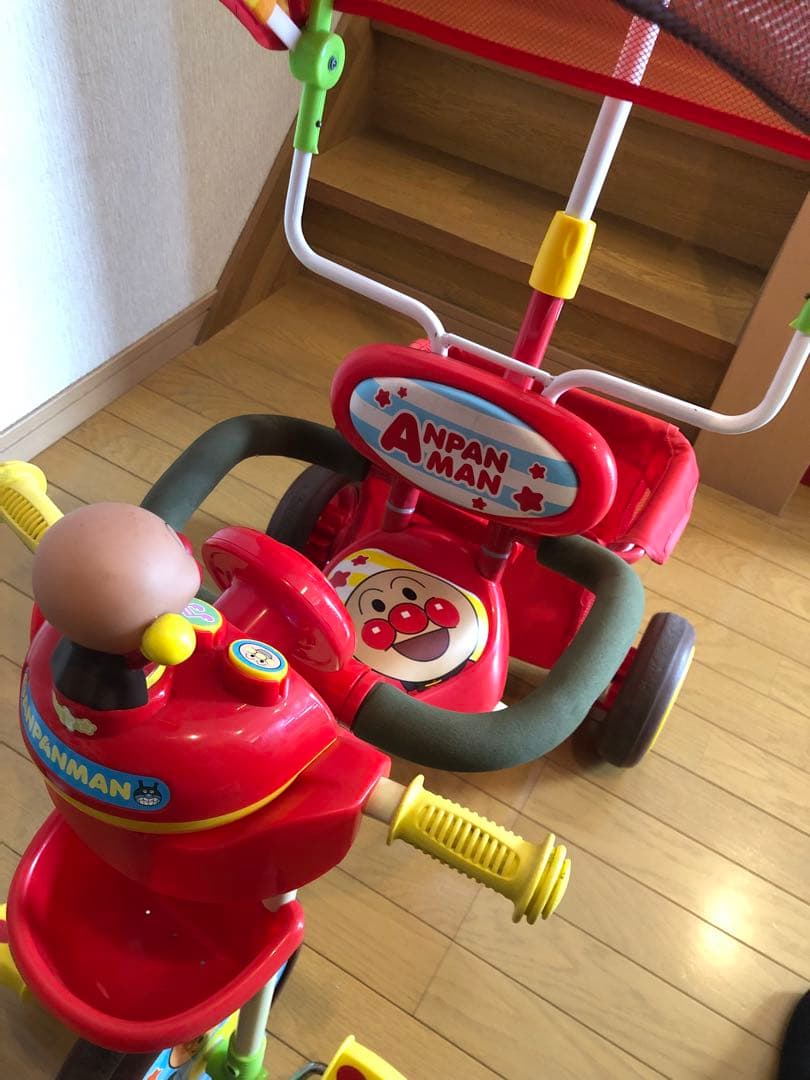 それいけ！アンパンマン デラックスII 三輪車 レッド 日よけ付き