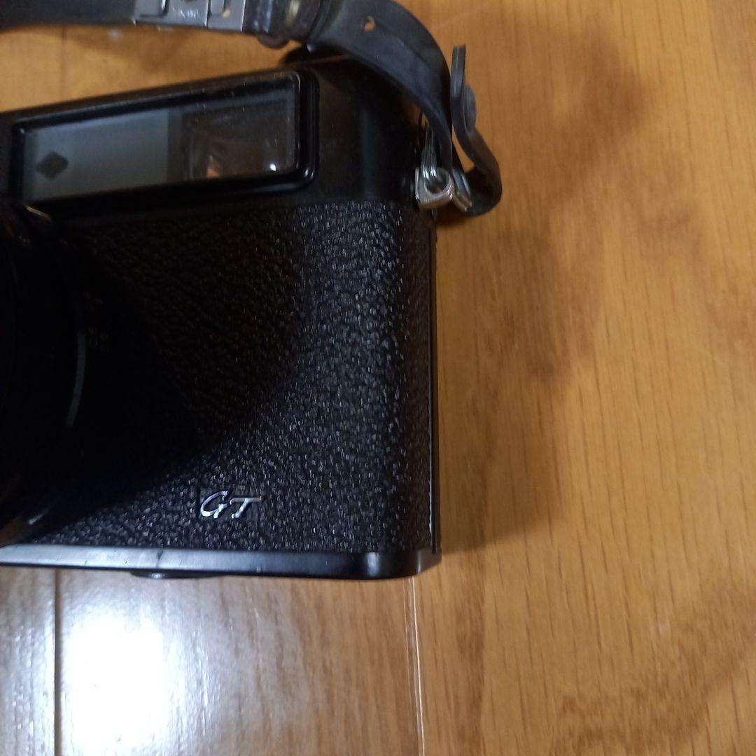 ヤシカの古いフィルムカメラ　付属品有り　　　　　インテリア等にも