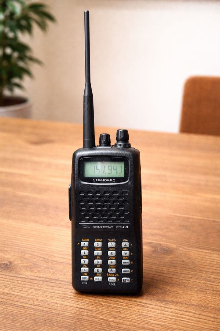 Ｙ*Ｙ様 ⭕️往年の名機⭕️ YAESU FT-60 【新スプリアス機】 付属品