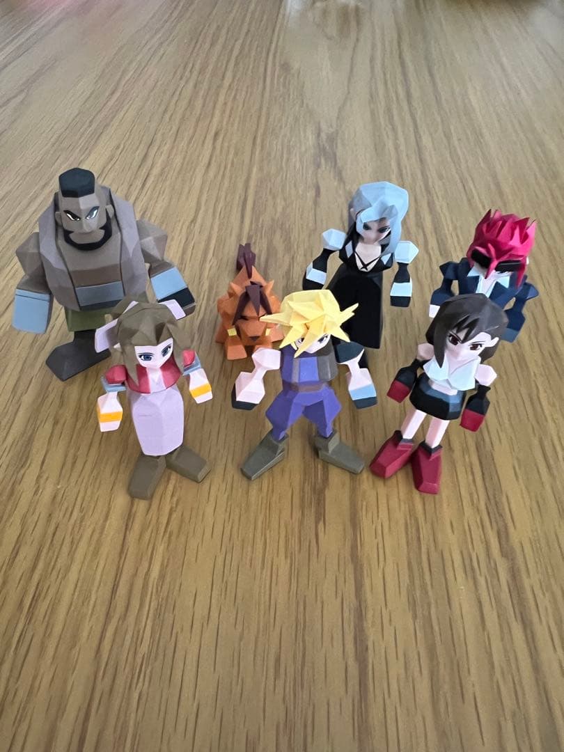 ファイナルファンタジーVII リメイク 発売記念くじ G賞 ミニフィギュア 7体