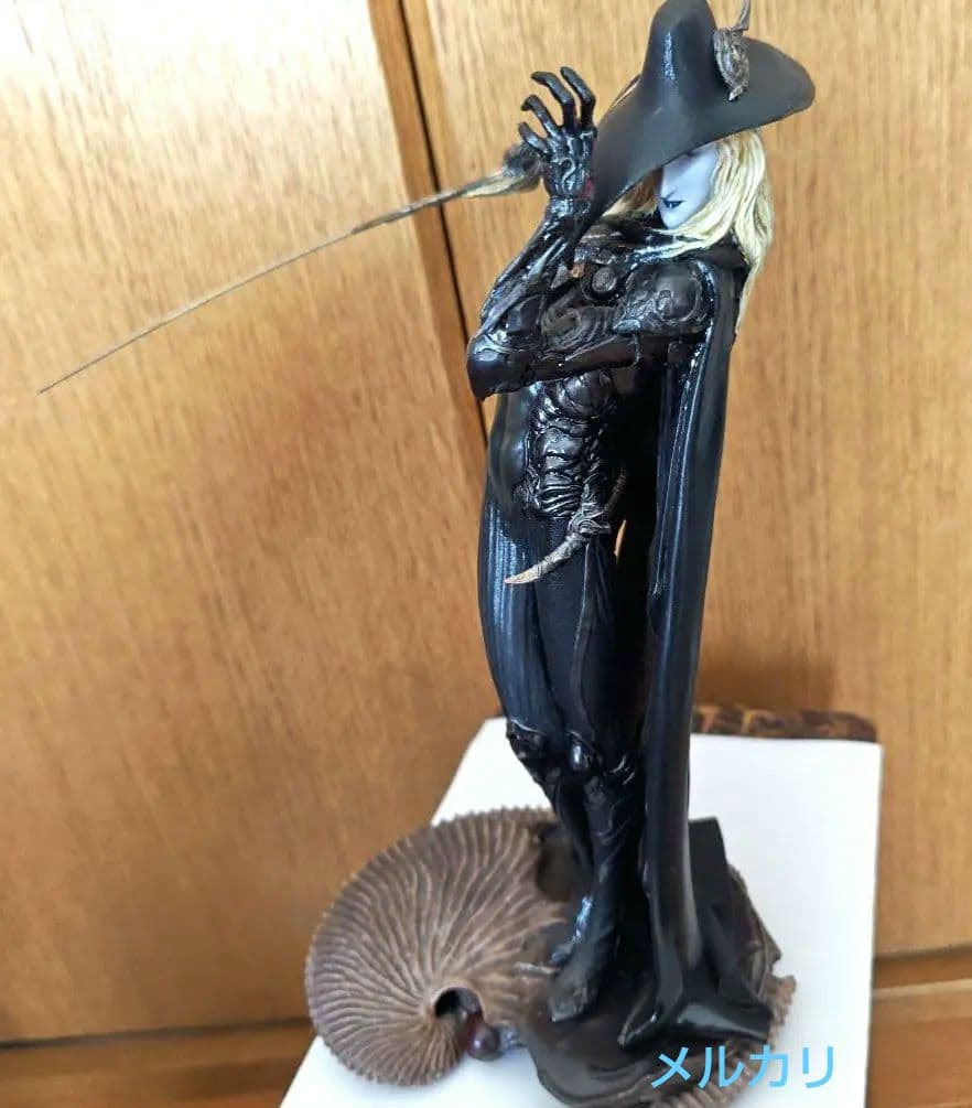 天野喜孝 ナイトメア 黒衣の剣士ソフビ 原型師 竹谷隆之 個人による彩色済