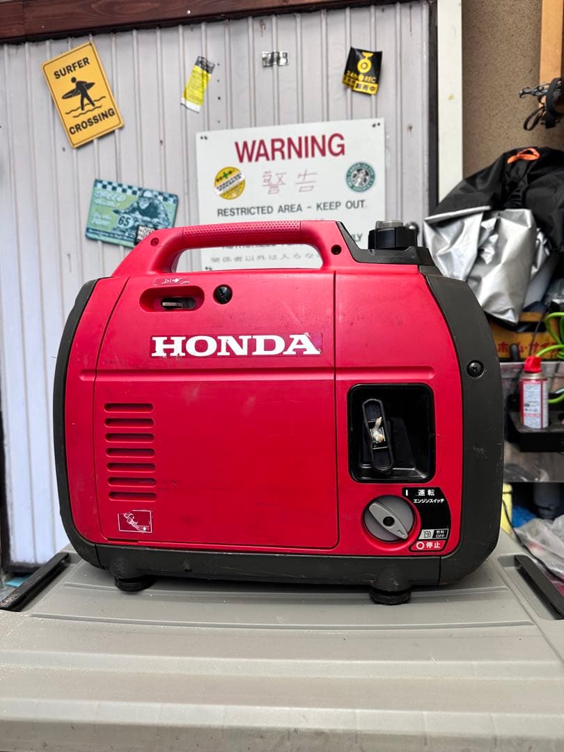 HONDA インバーター発電機 EU18i 発電機　キャンプ　現場　屋台　地震