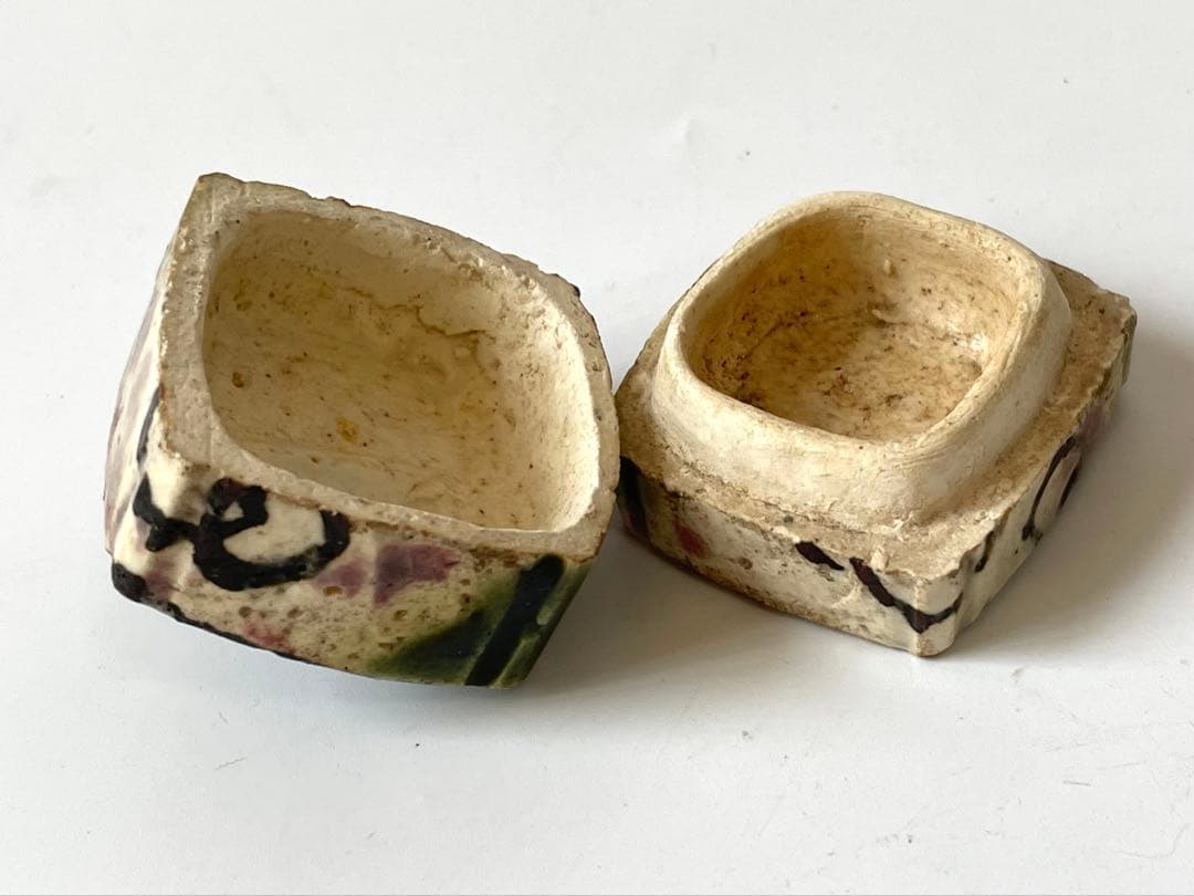 骨董　アンティーク　香合　蓋置　4点　ミニチュア　鍋島　織部　古備前　おもり　錘