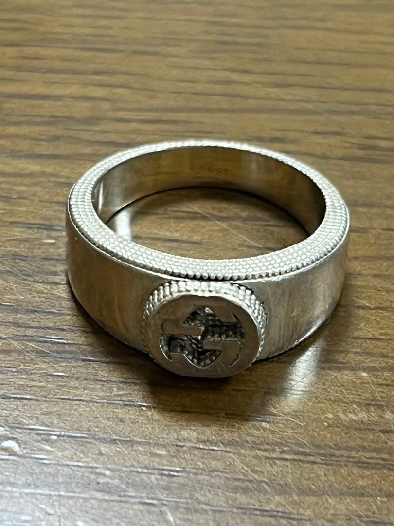 GUCCI インターロッキングリング 17号