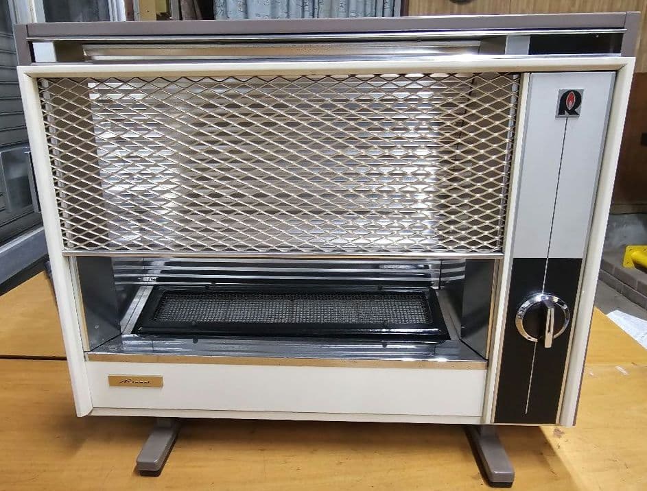 昭和レトロ Rinnai リンナイ 赤外線ストーブ LPガス用 R-8581