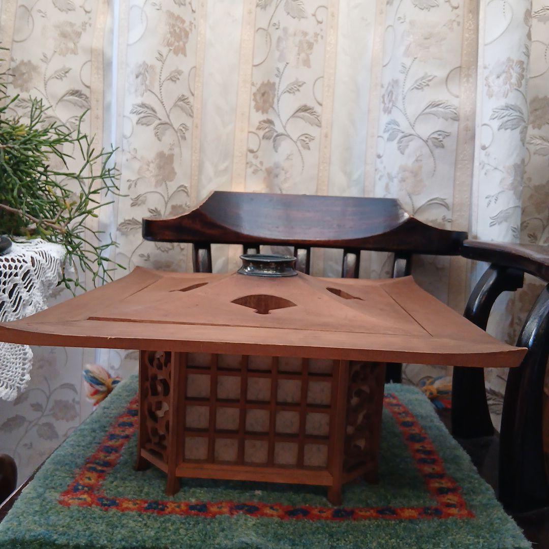 木製の電気の傘