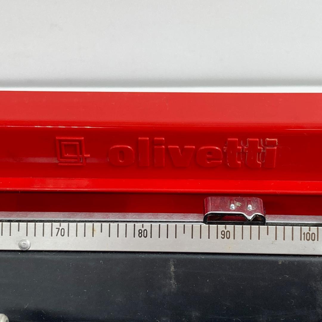 Olivetti　タイプライター　Olivetti Valentine　レッド