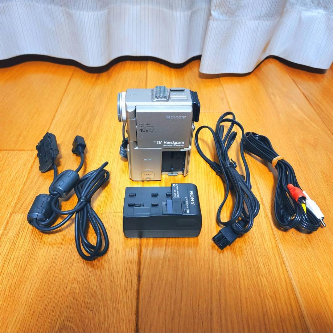 【動作確認済】高画質 SONY MiniDV ビデオカメラ DCR-PC1