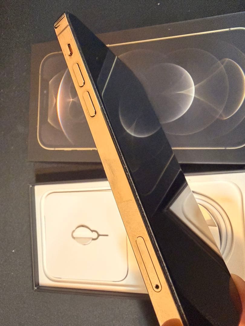 【美品】iPhone 12 Pro ゴールド 256GB 本体