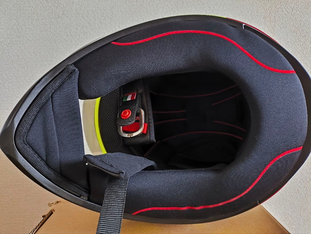 【芝犬】AGV K-1 S GRAZIE VALE ヘルメット Lサイズ