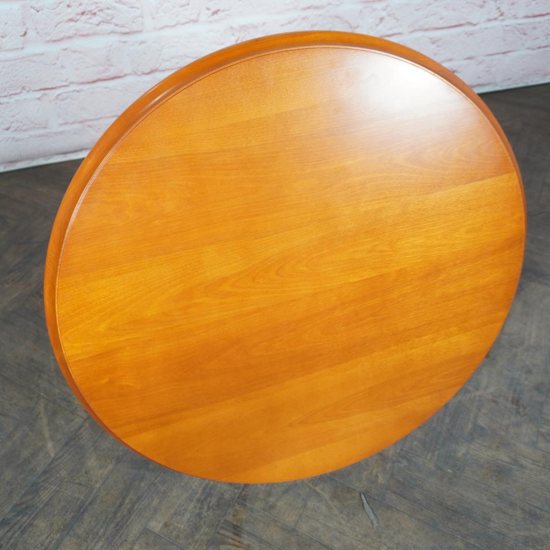 Daniel/横浜ダニエル Leona/レオナ 特注 ラウンドサイドテーブル