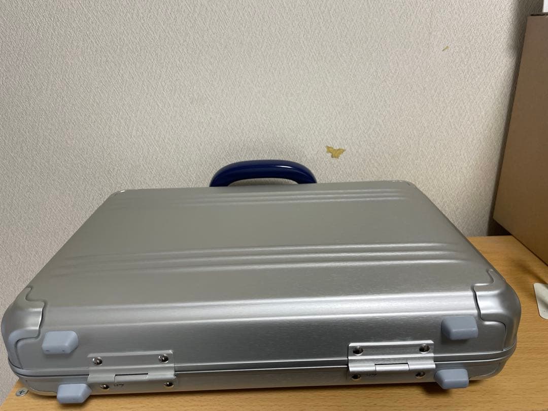 ゼロハリバートン アタッシュケースA4 9.5L 94211