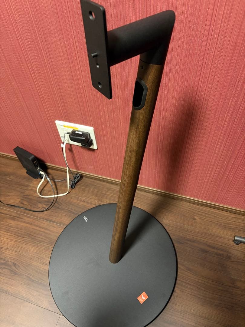 EQUALS WALLキャスター　ロータイプ テレビスタンド 開封のみ、未使用