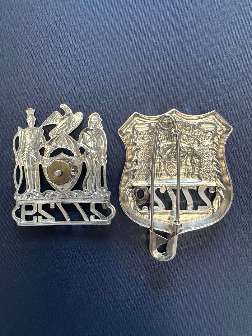 【超希少】NYPD/巡査 徽章&帽章（認証番号同）