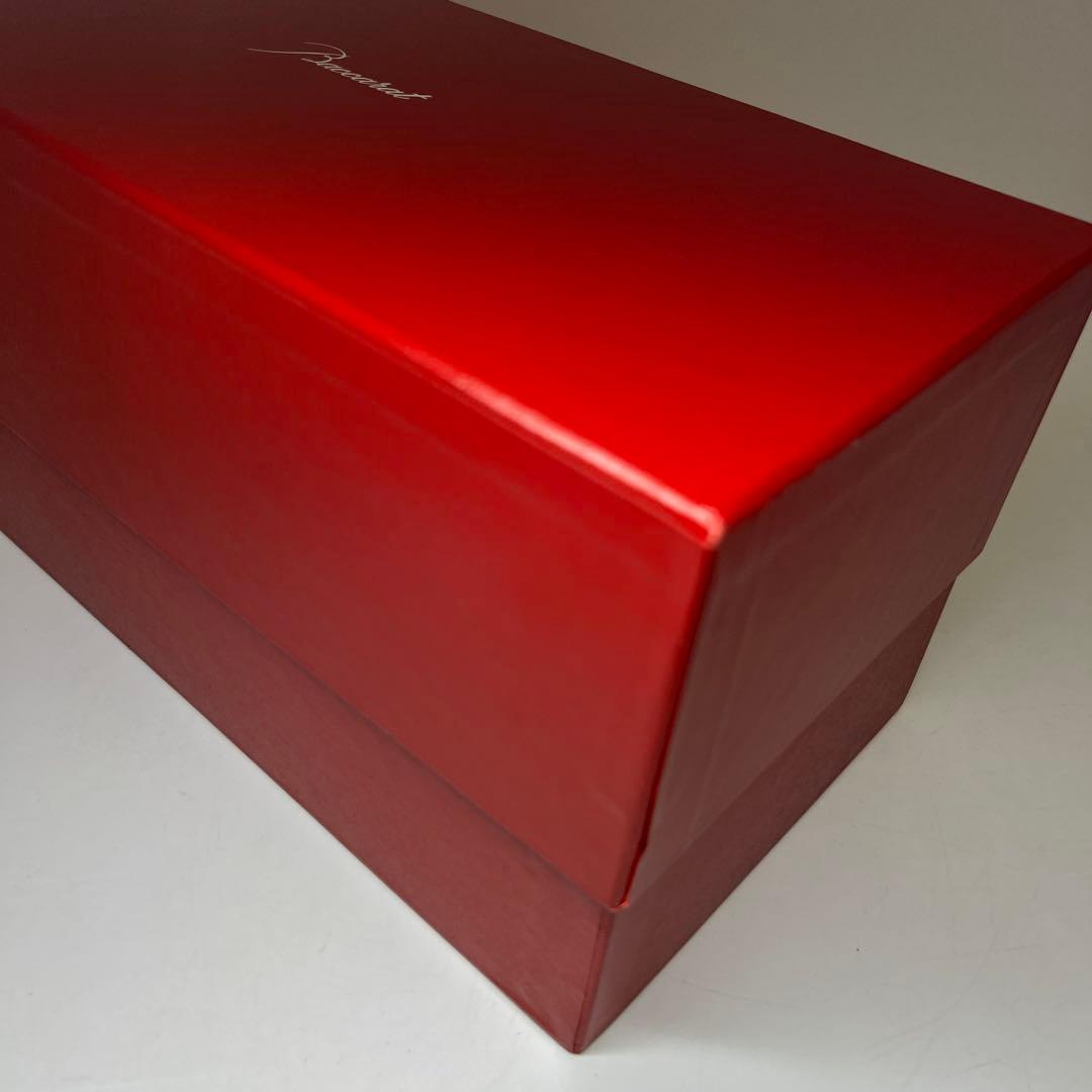 バカラ最高級シリーズ　ツァーシャンパンクープ　（赤）共箱　高さ27.2㎝