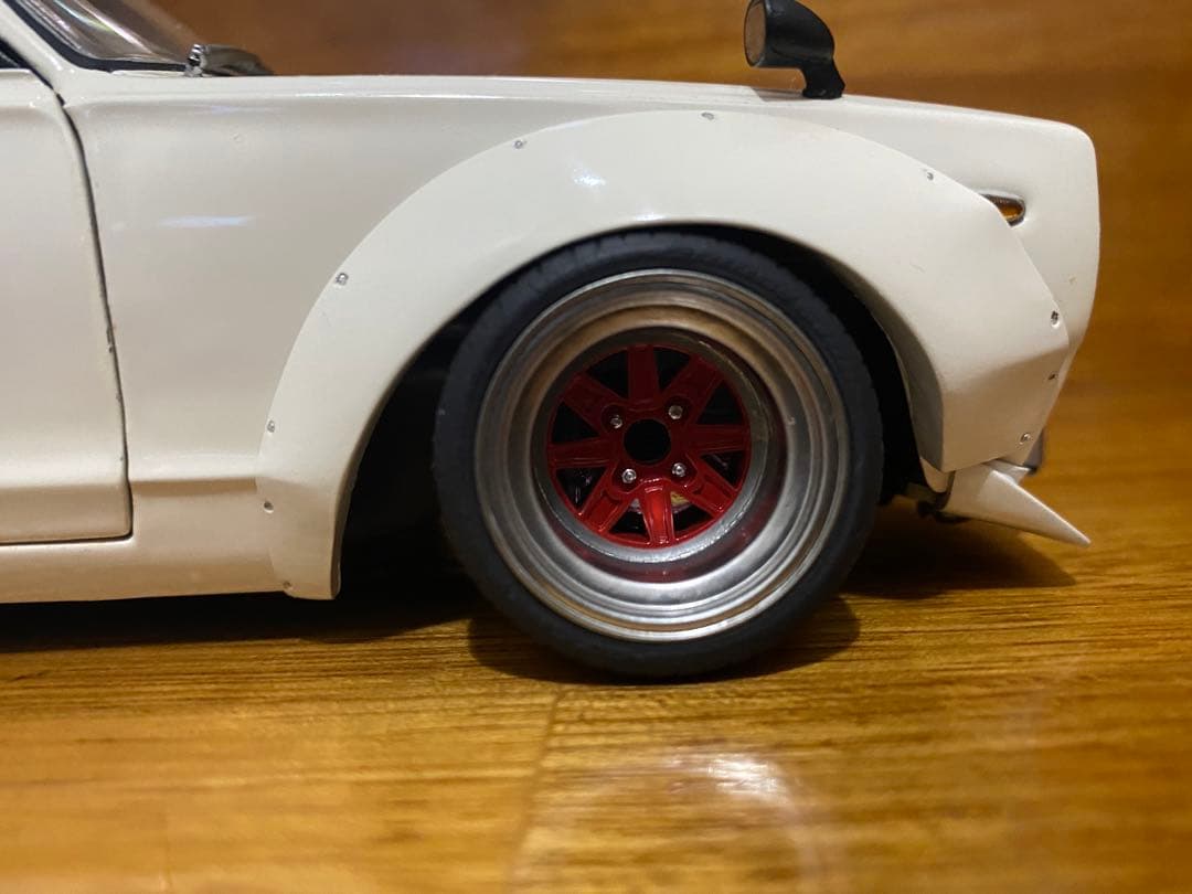 1/18京商スカイライン