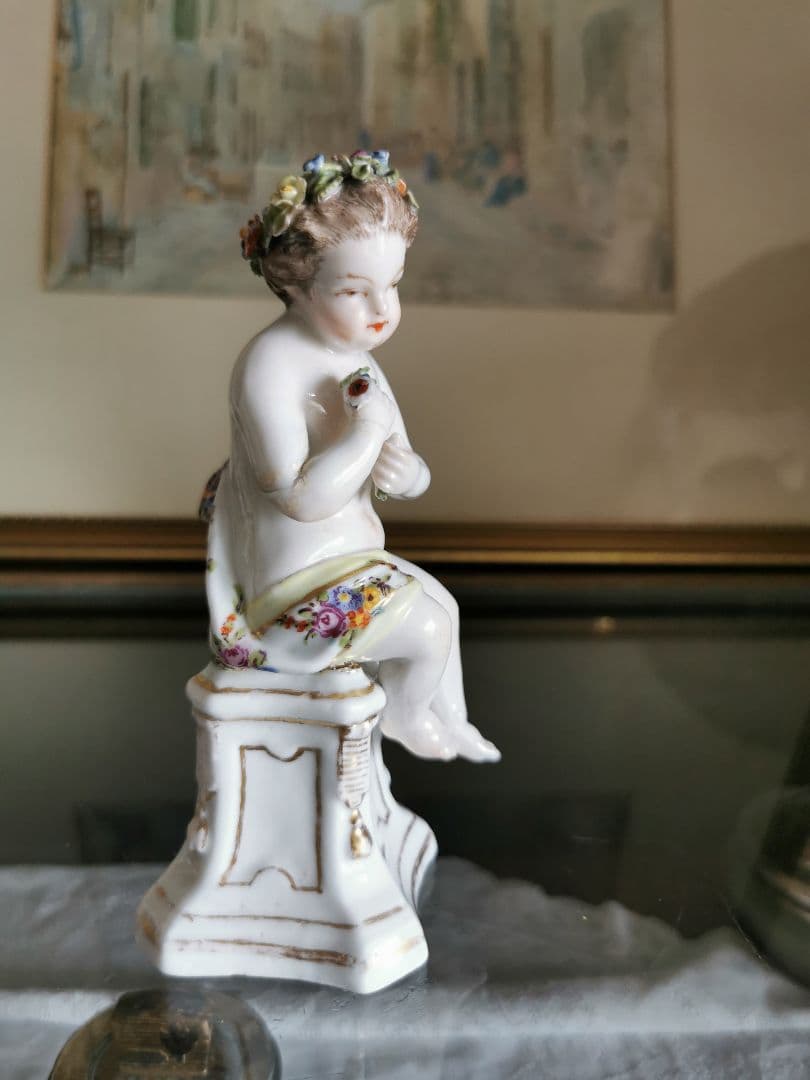 アンティークドイツ 18世紀初期マイセン希少ARマーク ポーセリン人形 花と天使