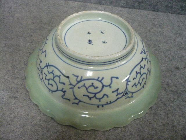 古伊万里 成化年製 青磁 染付 深鉢 [B31460]