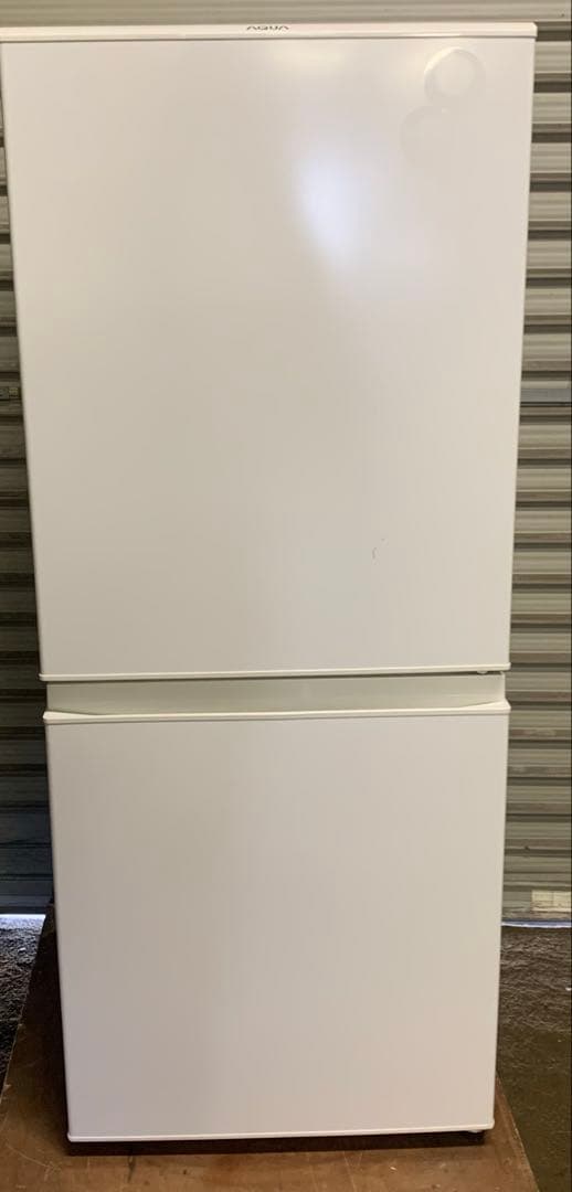 7r21 2022年製 126L 冷蔵庫 AQR-13E8 一人暮らし 単身用