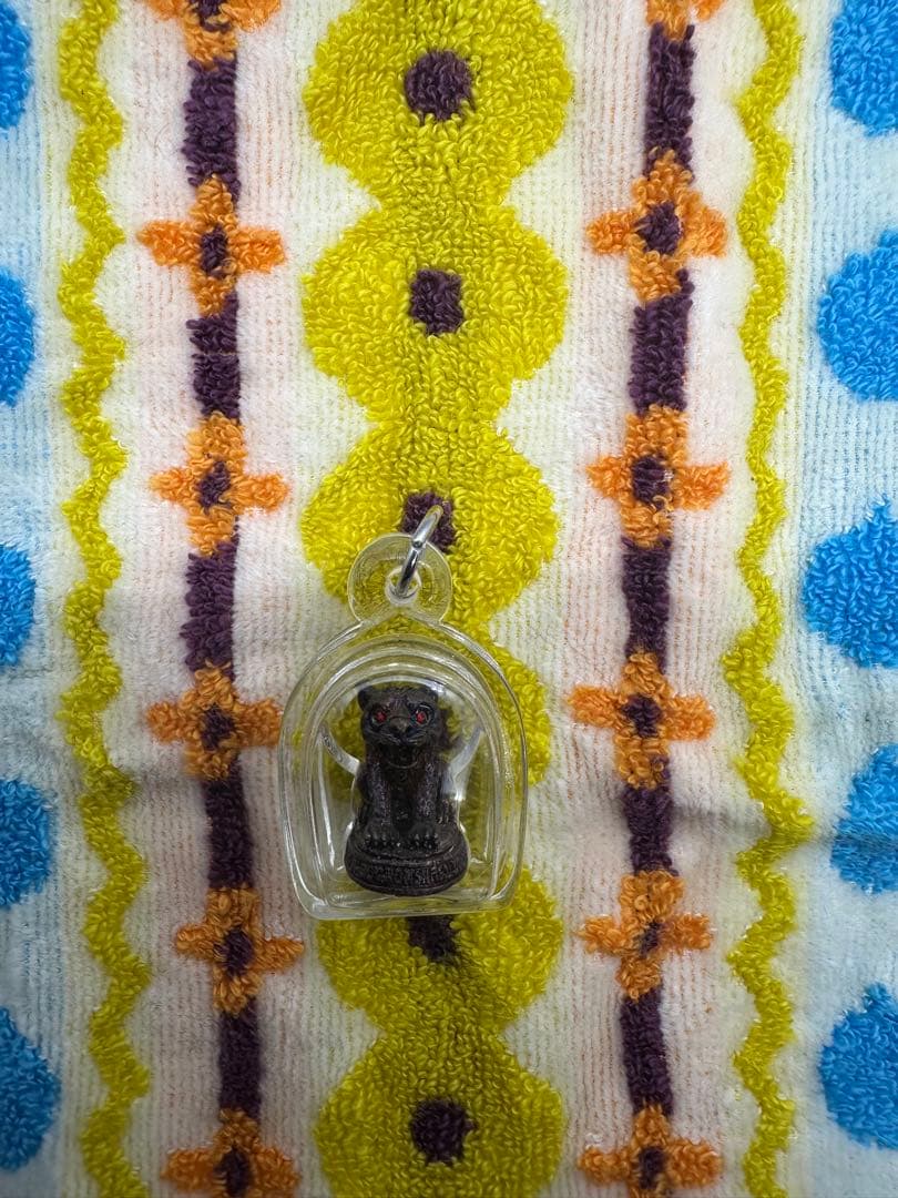 仏陀の守護者　赤眼を持つ偉大な聖虎　仏陀プラサーム　プラクルアン　守護　不運回避