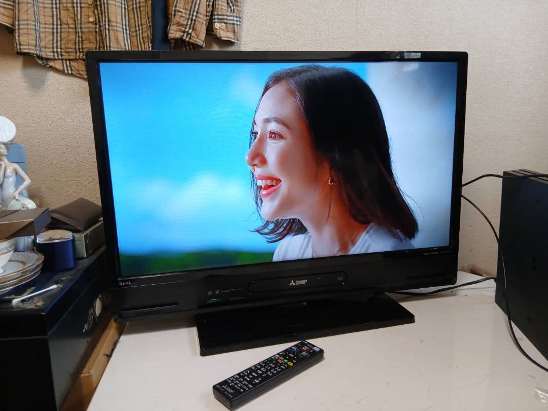 送料無料　三菱　ブルーレイ内蔵500GB　液晶カラーテレビ　LCD-32BT3