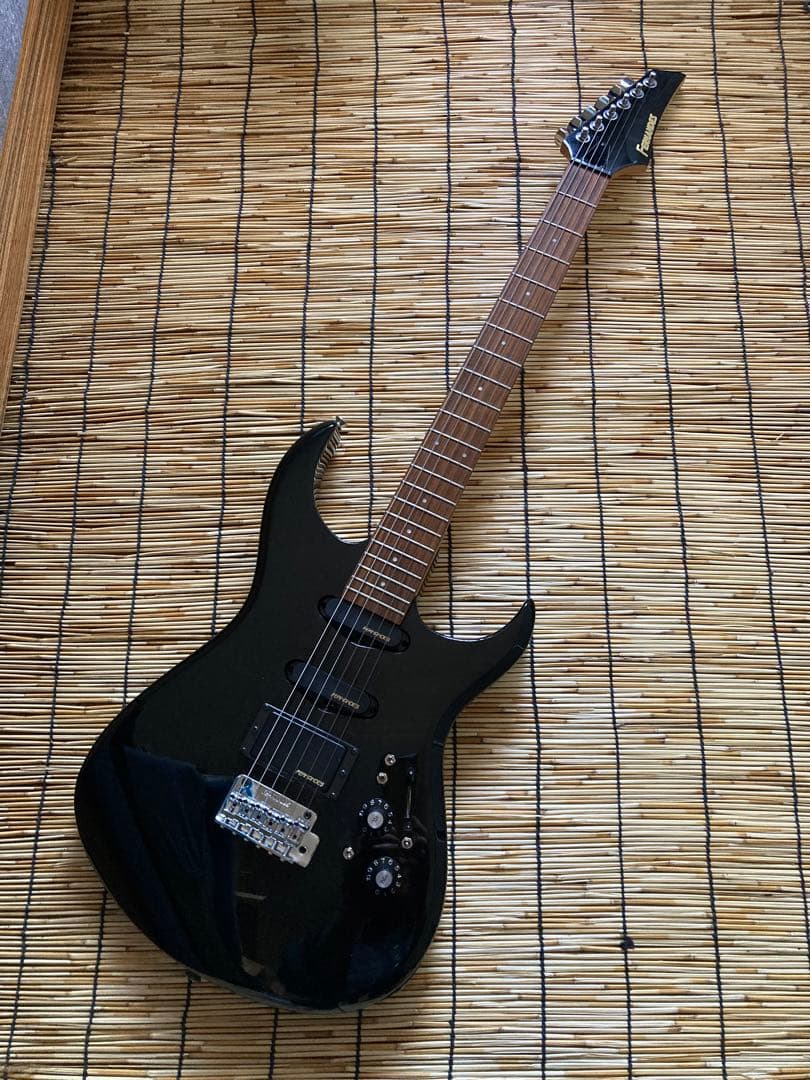 ☆最終値下決断☆ FERNANDES STをモディファイした逸品　新機能満載