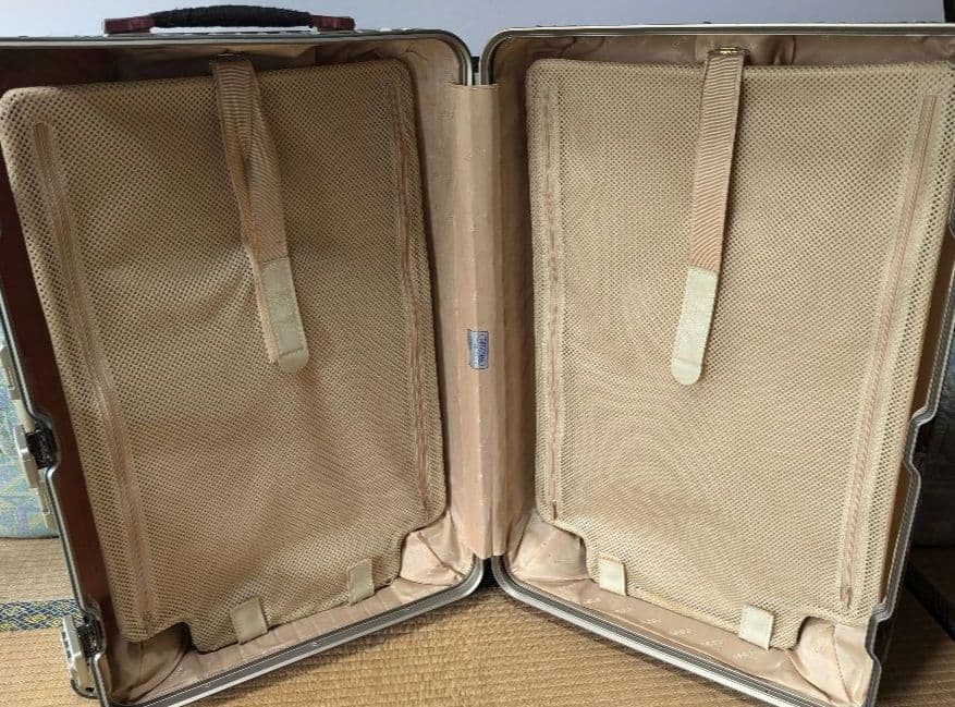 RIMOWA　73㍑　スーツケース　※ステッカー跡多数