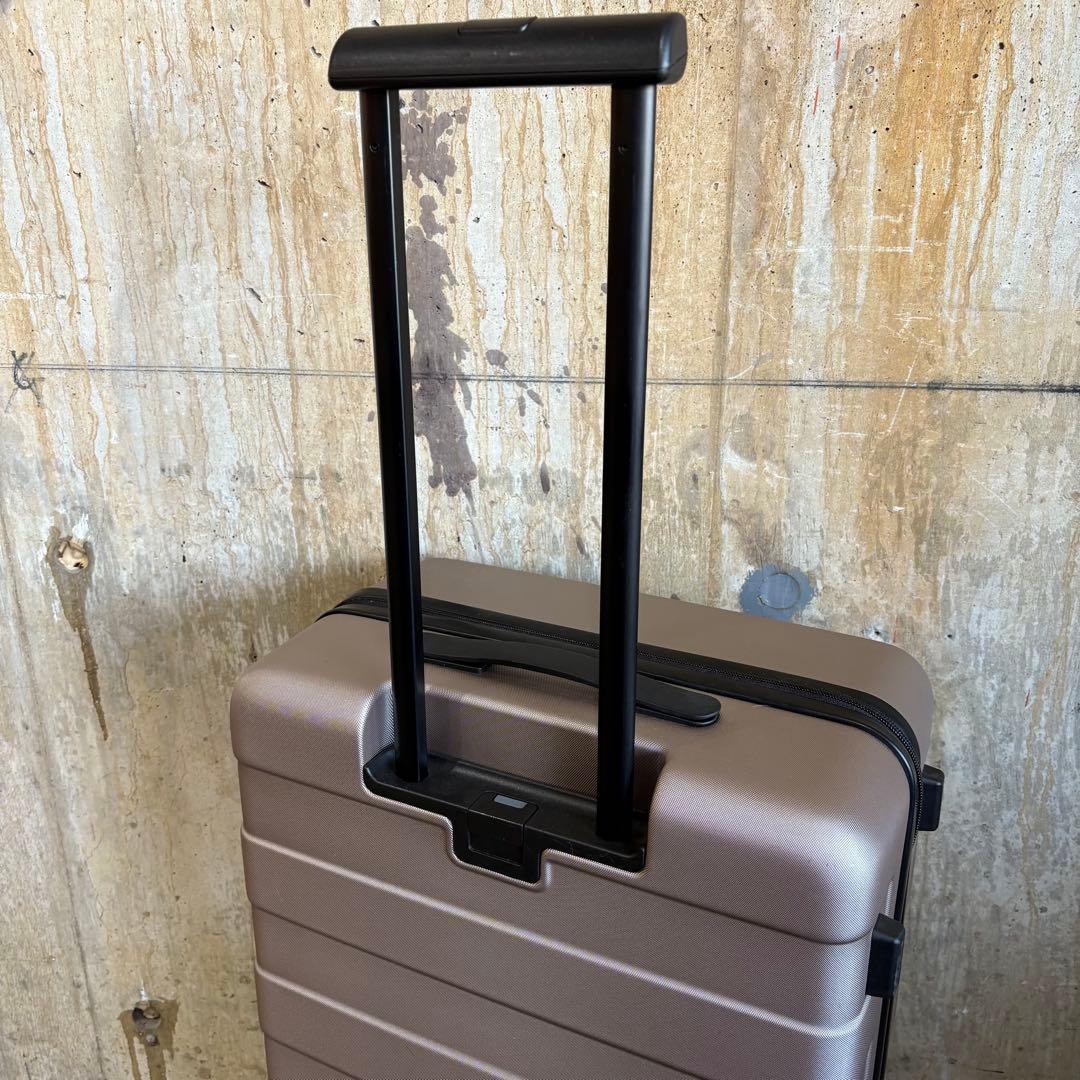 無印良品　キャリーバーの高さを自由に調節できる ハードキャリーケース 63L