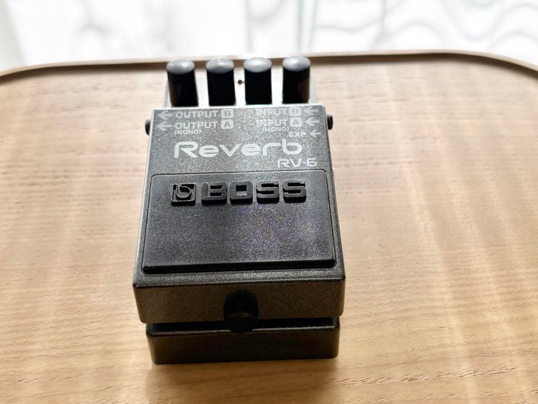 【美品】BOSS RV-6 リバーブ　ギターエフェクター