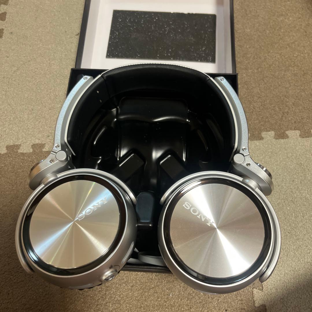 SONY ワイヤレスヘッドホン シルバー