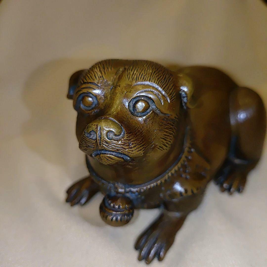 ブロンズ 犬の彫刻　犬の置物　芸術オブジェ