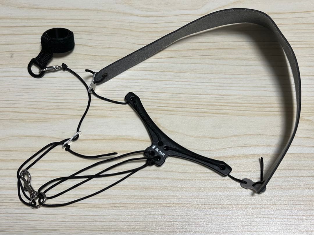 アルトサックス用備品セット　スタンド、マウスピース、リード、ストラップ等