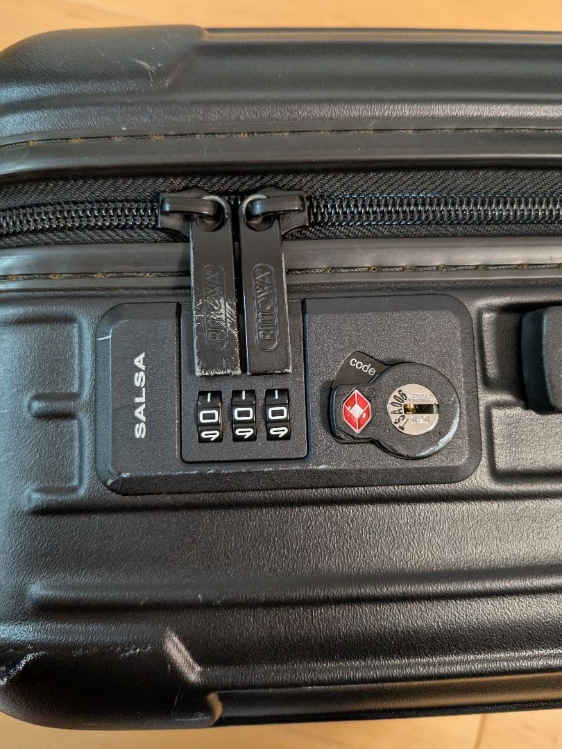 RIMOWA　リモワ　2輪　機内持ち込み