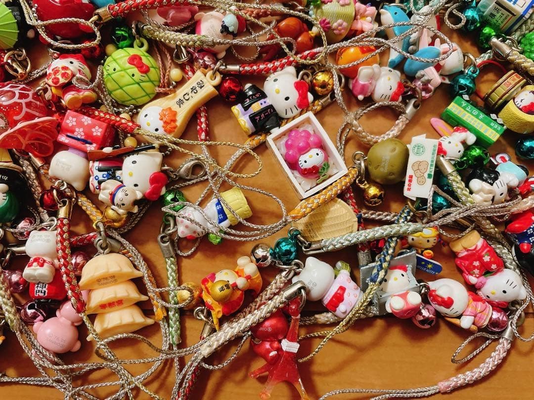 ご当地キティ ハローキティ 根付 ストラップ 大量 まとめ 113個 廃盤