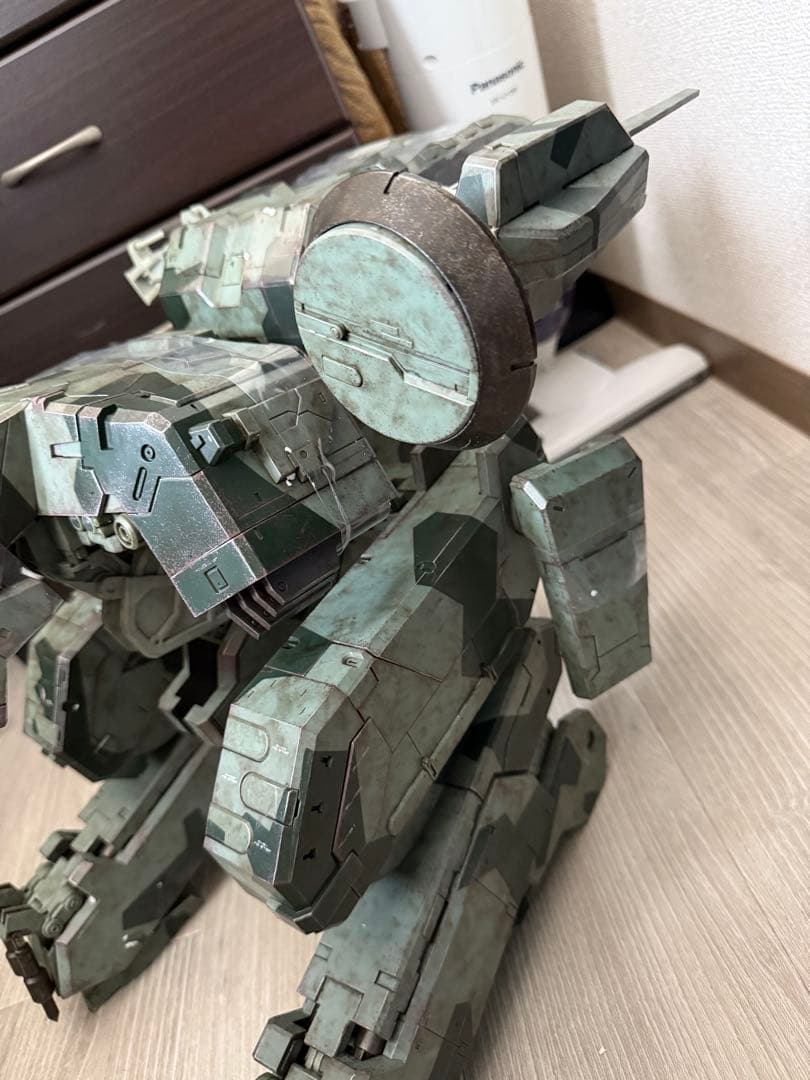 Threea メタルギアREX 1/48 1/48ソリッドスネークとポスター付き