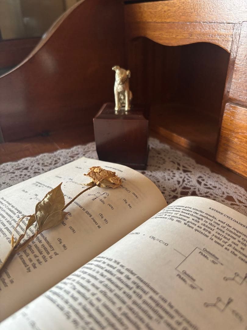 ビクター犬彫刻付き木製台座　昭和レトロ