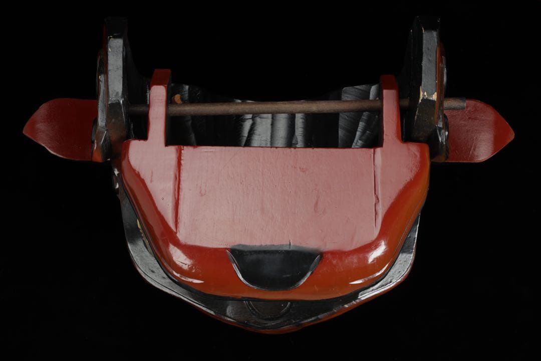 時代物 木彫獅子頭 朱漆金彩 幅60cm 獅子舞 神楽面 魔除 縁起物 骨董品