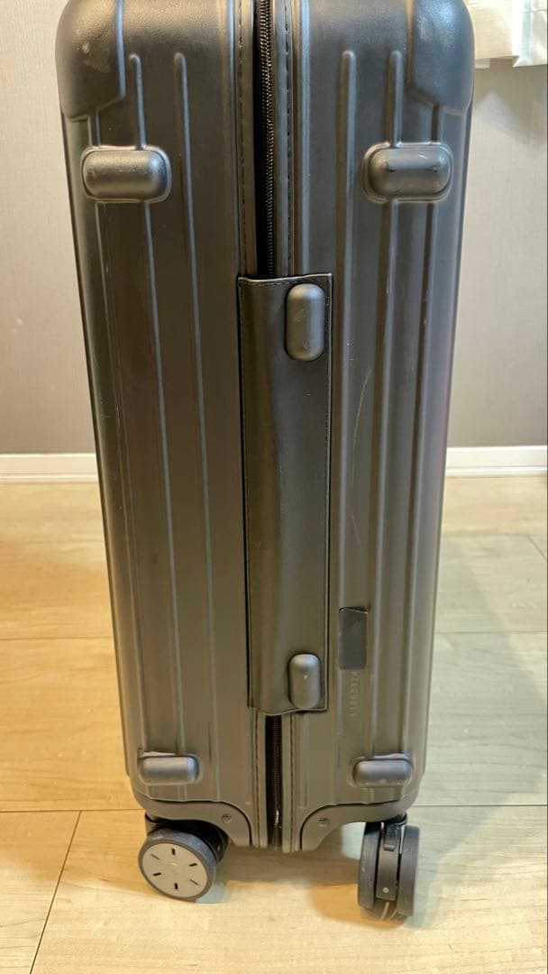 【美品】RIMOWA リモワ　サルサ　キャリーケース　マットブラック