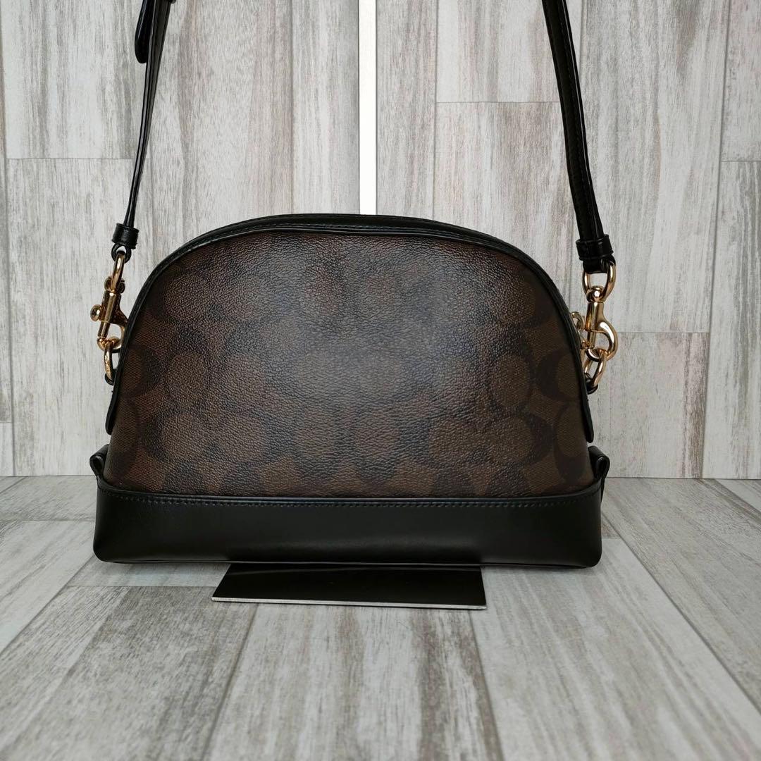 60 COACH コーチ　シグネチャー　ショルダーバッグ