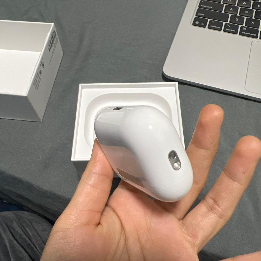 AirPods Pro 3 充電ケース付き