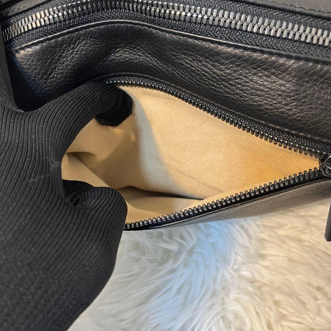 ま*め様 定価4.7万/イアパピヨネ/本革ドレープレザーショルダーバッグ/激レア