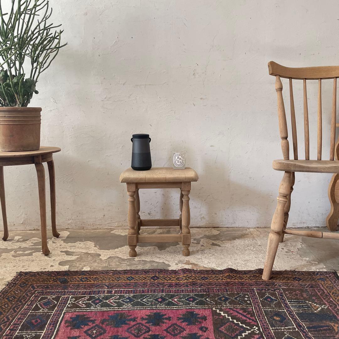 ビンテージ　サイドテーブル ベッドサイドテーブル　小　剥離