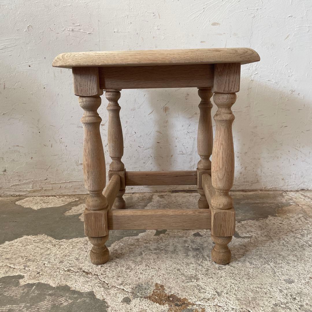 ビンテージ　サイドテーブル ベッドサイドテーブル　小　剥離