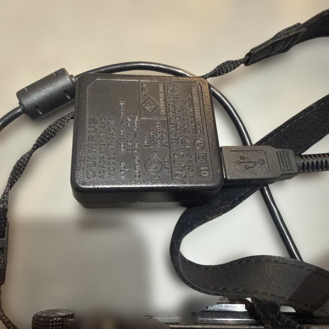 中古品　OLYMPUS XZ-1 コンパクトデジカメ