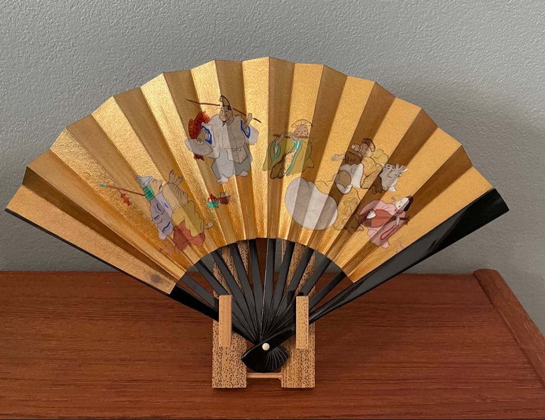 【装飾品】七福神装飾扇子　竹製スタンド付　宮脇賣扇庵