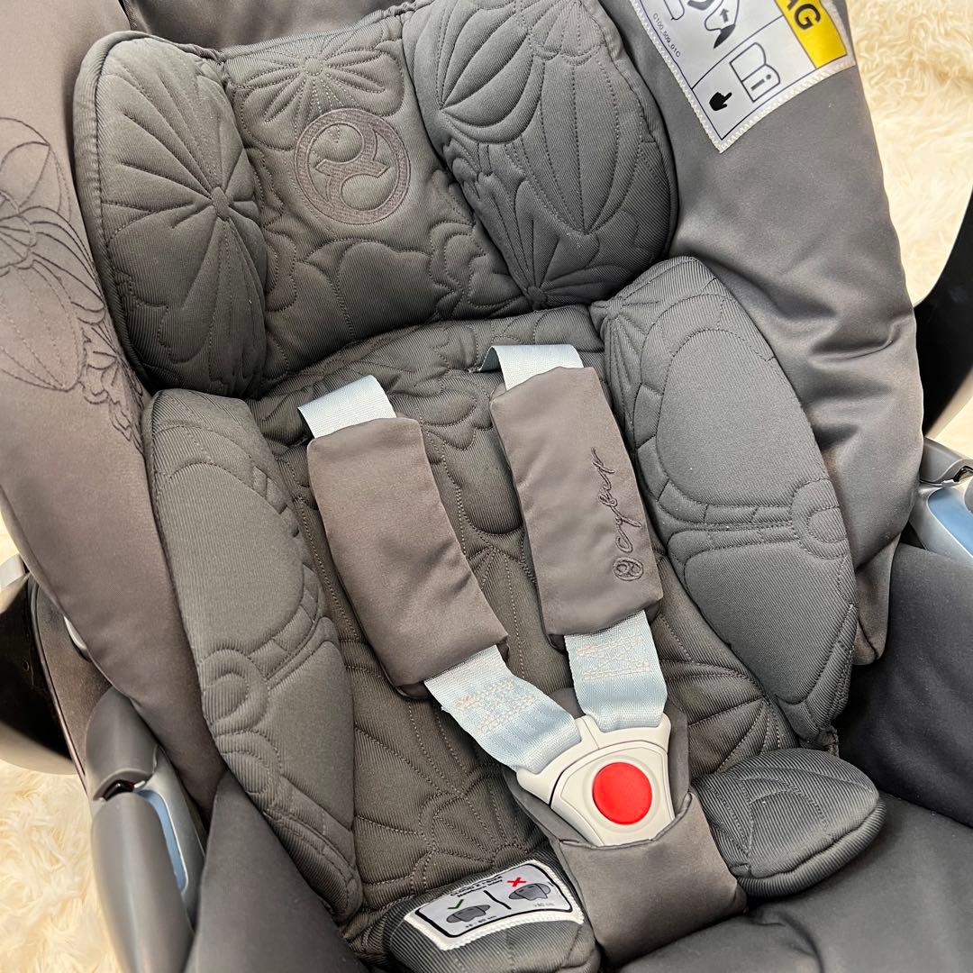 【限定品】Cybex Cloud Z ベビーシート シンプリーフラワーズ